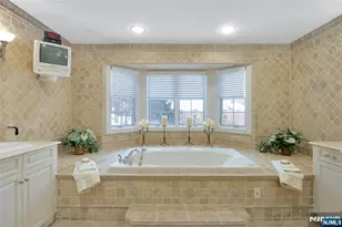 457 Devonshire Dr, Franklin Lakes, NJ 07417 - Photo 38