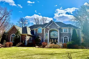 457 Devonshire Dr, Franklin Lakes, NJ 07417 - Photo 2