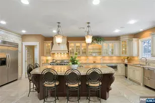 457 Devonshire Dr, Franklin Lakes, NJ 07417 - Photo 20
