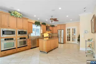 457 Devonshire Dr, Franklin Lakes, NJ 07417 - Photo 30
