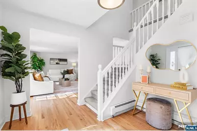 27 Norwood Avenue, Glen Rock, NJ 07452 - Photo 4