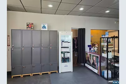 425 Broad, Palisades Park, NJ 07650 - Photo 4