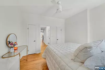 122 Bright Street 4 W #4 W, Jersey City, NJ 07302 - Photo 8