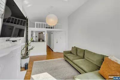 122 Bright Street 4 W #4 W, Jersey City, NJ 07302 - Photo 6