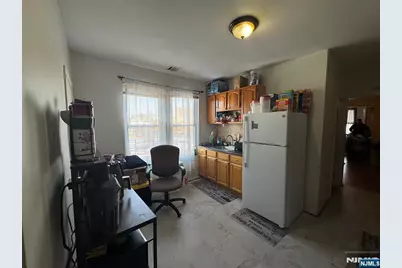 73 Hamilton Street, East Orange, NJ 07017 - Photo 6