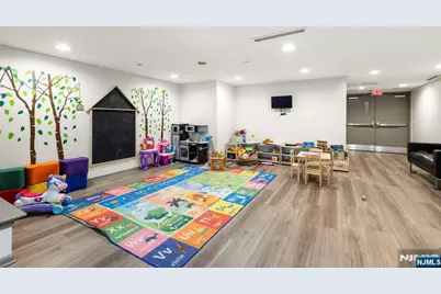 700 Grove Street 9M #9M, Jersey City, NJ 07310 - Photo 24