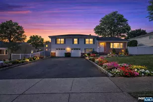 206 Harwood Pl, Paramus, NJ 07652 - Photo 1