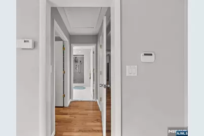 206 Harwood Place, Paramus, NJ 07652 - Photo 24