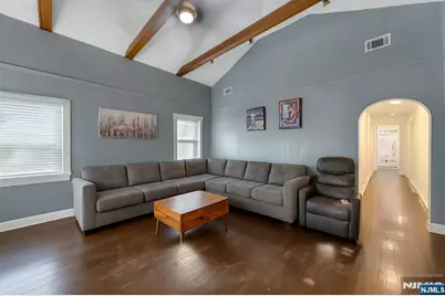 229 Baldwin Avenue, Hasbrouck Heights, NJ 07604 - Photo 6