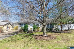 53 Laurel Dr, Wayne, NJ 07470 - Photo 2