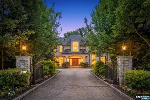 11 Elden Dr, Saddle River, NJ 07458 - Photo 2