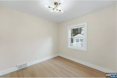 219 Sanzari Place, Maywood, NJ 07607 - Photo 18