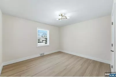 219 Sanzari Place, Maywood, NJ 07607 - Photo 20