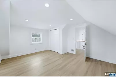 219 Sanzari Place, Maywood, NJ 07607 - Photo 32