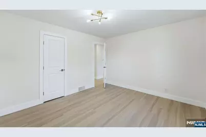 219 Sanzari Place, Maywood, NJ 07607 - Photo 22