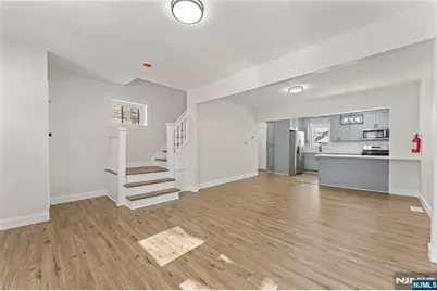 18 Hilton Avenue, Maplewood, NJ 07040 - Photo 4