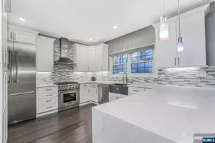 171 Pleasant Ave, Englewood, NJ 07631 - Photo 8