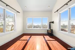 350 Mountain Road 2, Union City, NJ 07087 - Photo 2