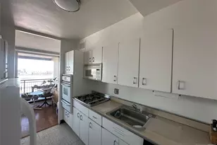 1 Horizon Road 1025, Fort Lee, NJ 07024 - Photo 4