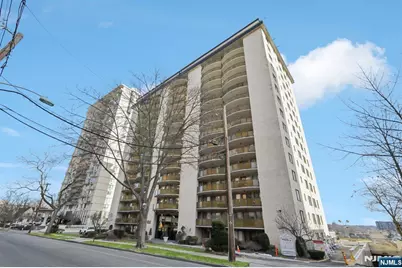 150 Overlook Avenue 7F #7F, Hackensack, NJ 07601 - Photo 2