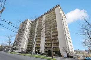 150 Overlook Ave 7F, Hackensack, NJ 07601 - Photo 2