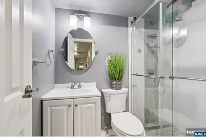 150 Overlook Avenue 7F #7F, Hackensack, NJ 07601 - Photo 20