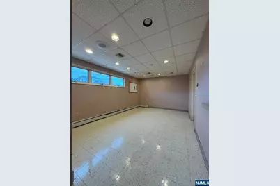 179 Lafayette Avenue, Hawthorne, NJ 07506 - Photo 10