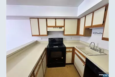 19 Plauderville Avenue 101 #101, Garfield, NJ 07026 - Photo 16