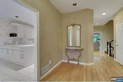 153 Ashley Place, Park Ridge, NJ 07656 - Photo 14