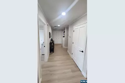 731 Lake Avenue 2 #2, Lyndhurst Township, NJ 07071 - Photo 12