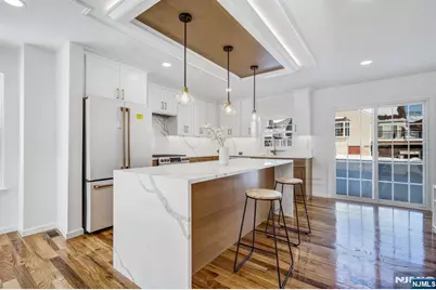 131 Palsa Avenue, Elmwood Park, NJ 07407 - Photo 6