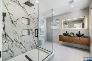 131 Palsa Ave, Elmwood Park, NJ 07407 - Photo 18