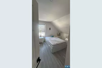 16 Whitmore Place, Clifton, NJ 07011 - Photo 14