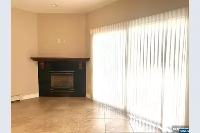23 Harwood Terrace B #B, Palisades Park, NJ 07650 - Photo 10
