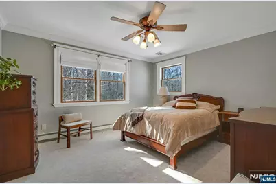 285 Chestnut Ridge Road, Woodcliff Lake, NJ 07677 - Photo 22