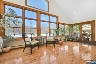 285 Chestnut Ridge Rd, Woodcliff Lake, NJ 07677 - Photo 20