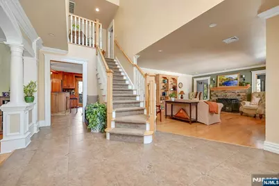 285 Chestnut Ridge Road, Woodcliff Lake, NJ 07677 - Photo 14