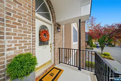 119 Stonegate Trail, Cresskill, NJ 07626 - Photo 2