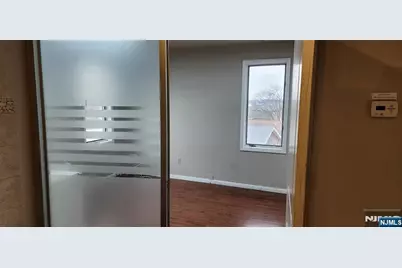 211 Broad Avenue 203 #203, Palisades Park, NJ 07650 - Photo 4
