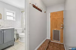 631 Valley St, Orange, NJ 07050 - Photo 28