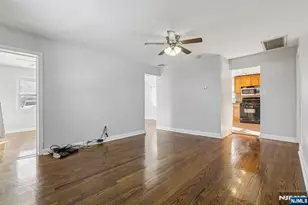 631 Valley St, Orange, NJ 07050 - Photo 12