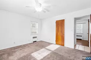 274 Greylock Pkwy, Belleville, NJ 07109 - Photo 14