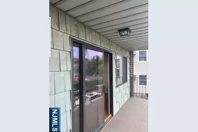 148 Undercliff Avenue 2 #2, Edgewater, NJ 07020 - Photo 8