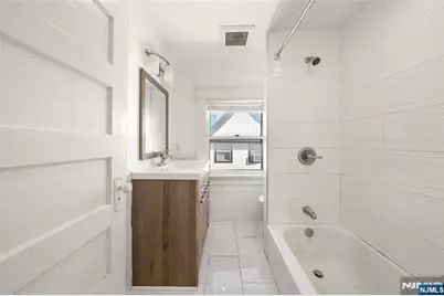 4 Francis Place 2 #2, Montclair, NJ 07042 - Photo 8