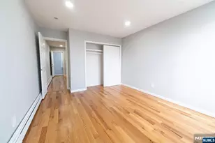 586 11th St, Newark, NJ 07107 - Photo 2