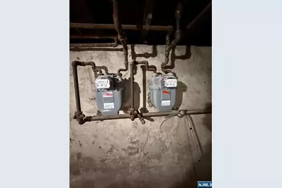 586 11th Street, Newark, NJ 07107 - Photo 38