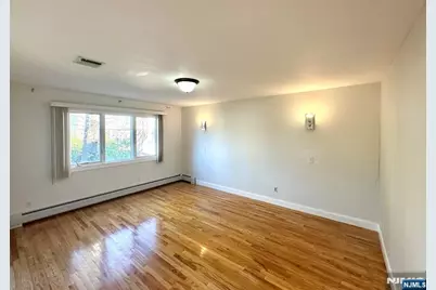 410 Abbott Avenue Fl 1 #FL 1, Ridgefield, NJ 07657 - Photo 6