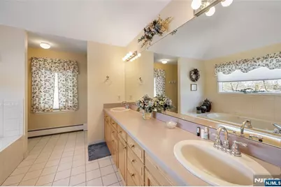 12 Catherine Terrace, Park Ridge, NJ 07656 - Photo 12