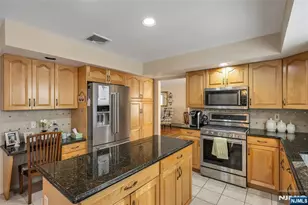 12 Catherine Terrace, Park Ridge, NJ 07656 - Photo 8