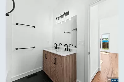 246 248 Cortlandt 1 #1, Belleville, NJ 07109 - Photo 12